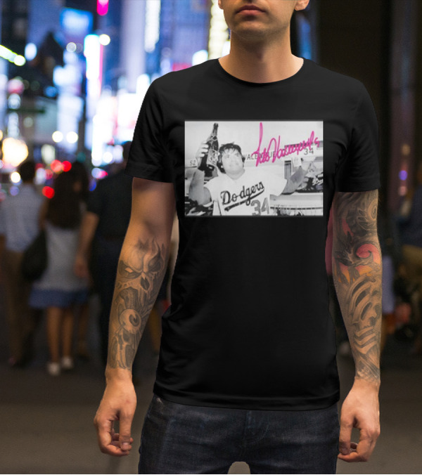 Dodgers Fernando Valenzuela Vintage Photo With Signature Baseball T-Shirt