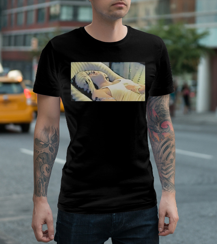 Tony Cums Retro Vintage Scene T-Shirt