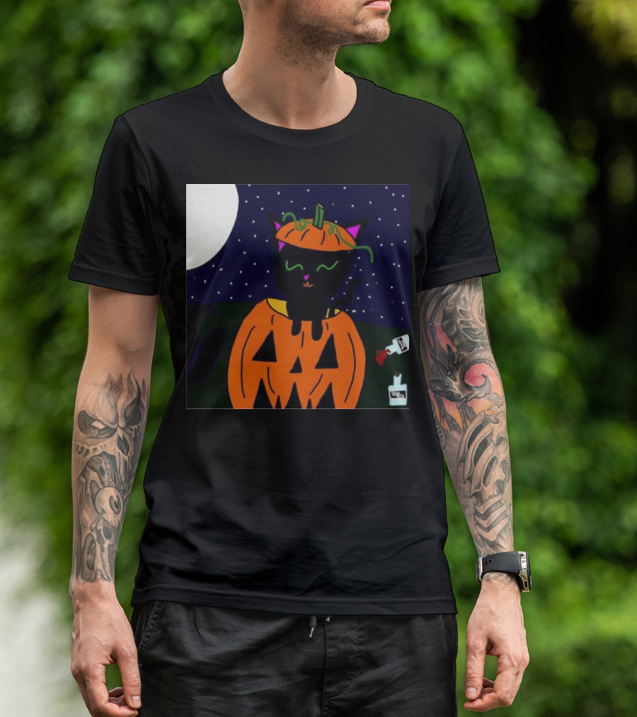 Cat O’Lantern Halloween Black Cat In Pumpkin Under Moon With Milk Carton T-Shirt