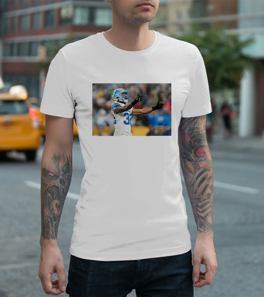 Brian Branch Lions Number 32 Gesture Towards Packers Crowd T-Shirt