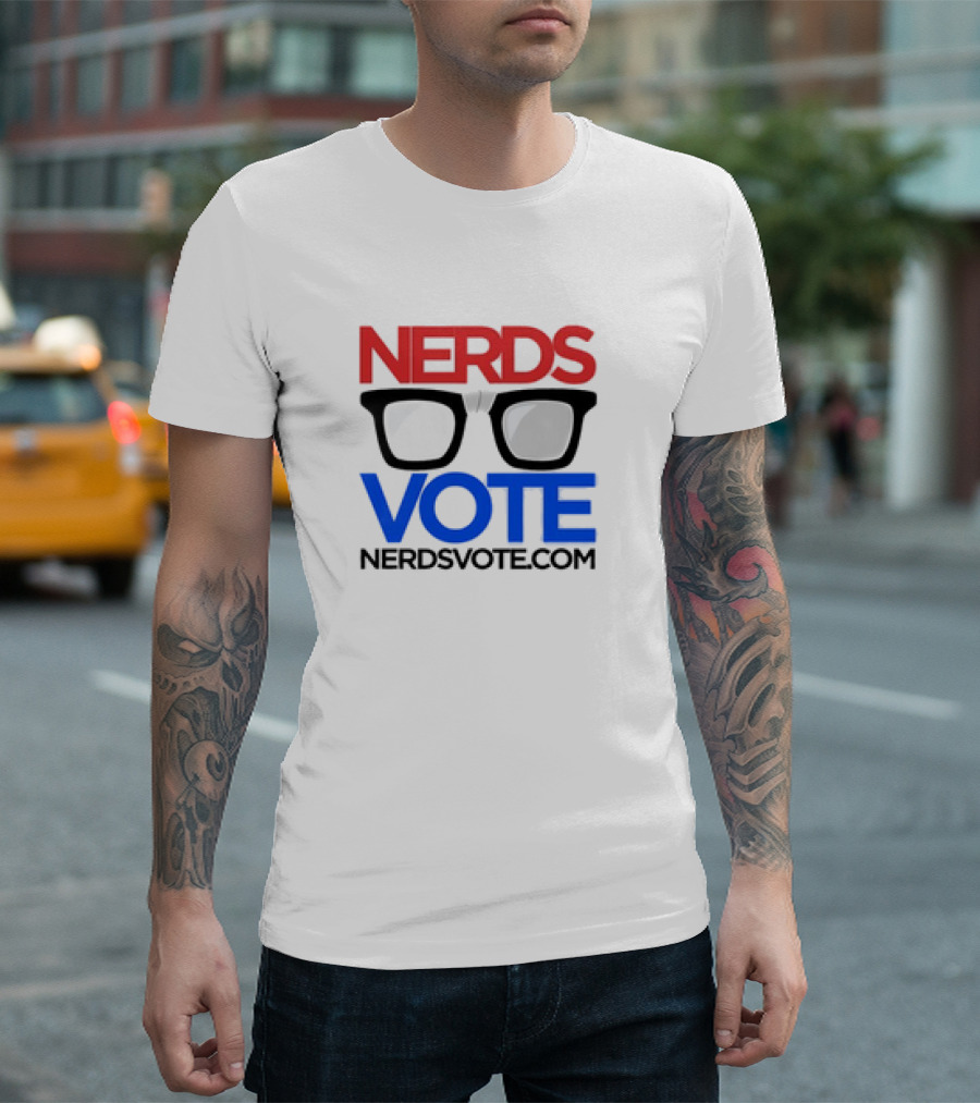 NERDSVOTE Classic Nerdsvote.com Glasses Logo Red Blue T-Shirt