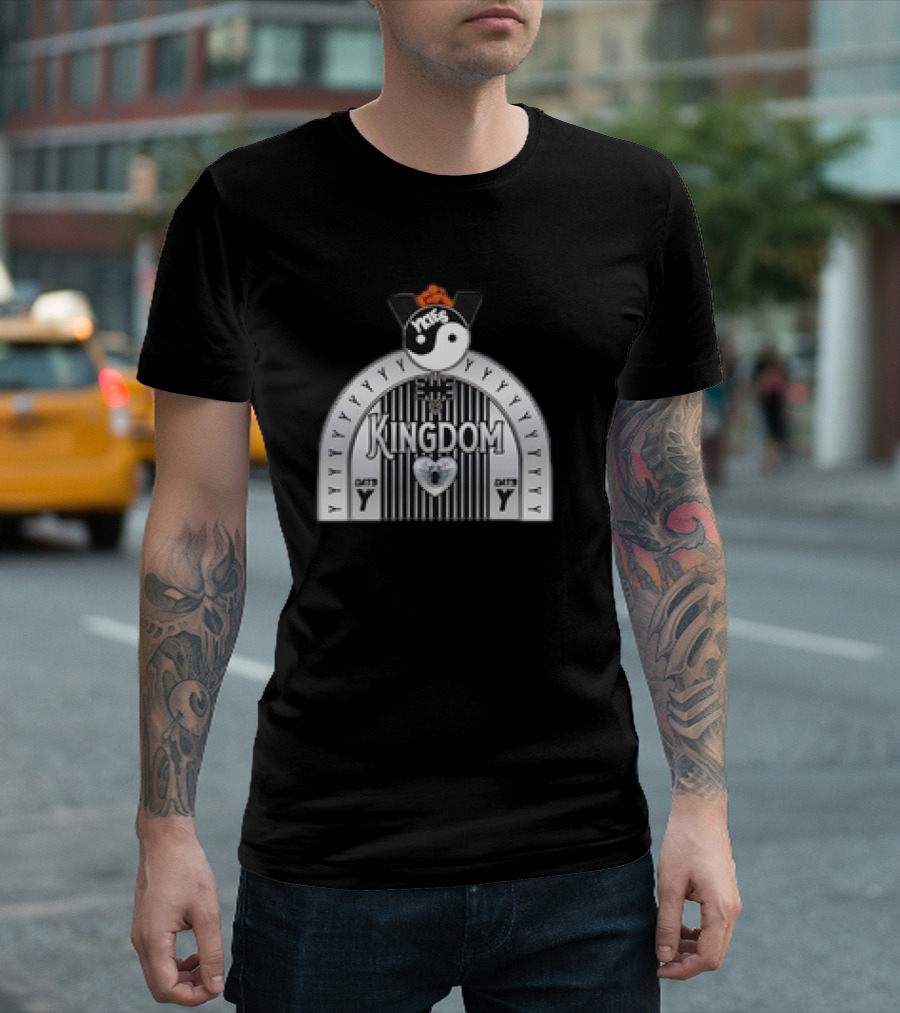 The Keys Yin Yang Crown Kingdom Dats Y I Got the Keys Black T-Shirt