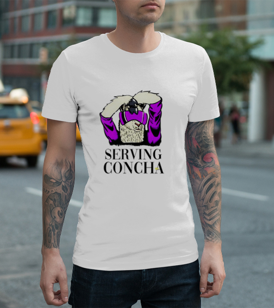 MarcoMania Serving Concha Llama With Purple T-Shirt