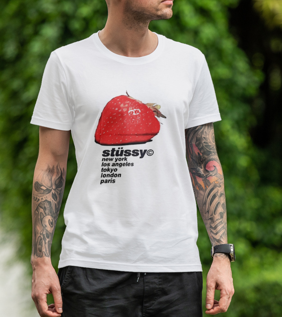 Stussy Strawberry Design New York Los Angeles Tokyo London Paris T-Shirt