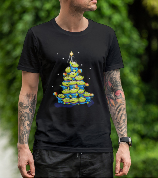 Aliens From Toy Story Forming Christmas Tree Tower With Star And Snowflakes T-Shirt