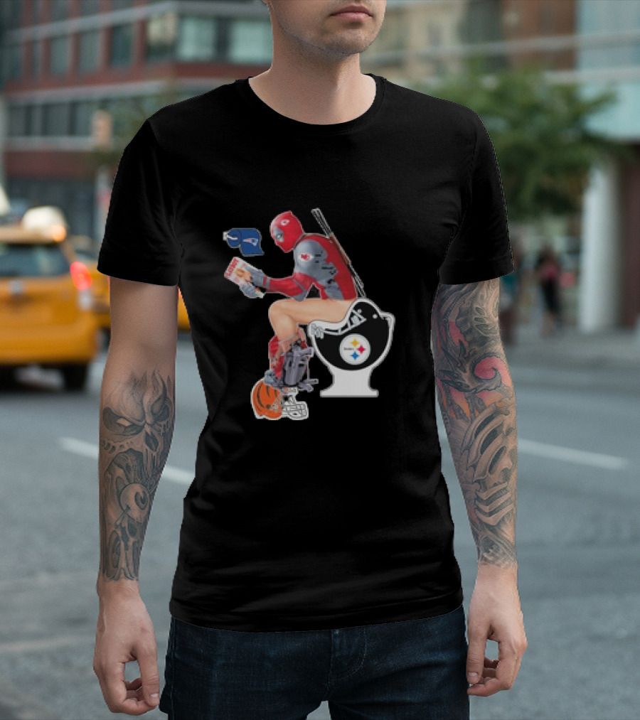 Deadpool On Toilet With Pittsburgh Steelers Bowl And Other NFL Team Helmets Including Kansas City Chiefs And New England Patriots T-Shirt