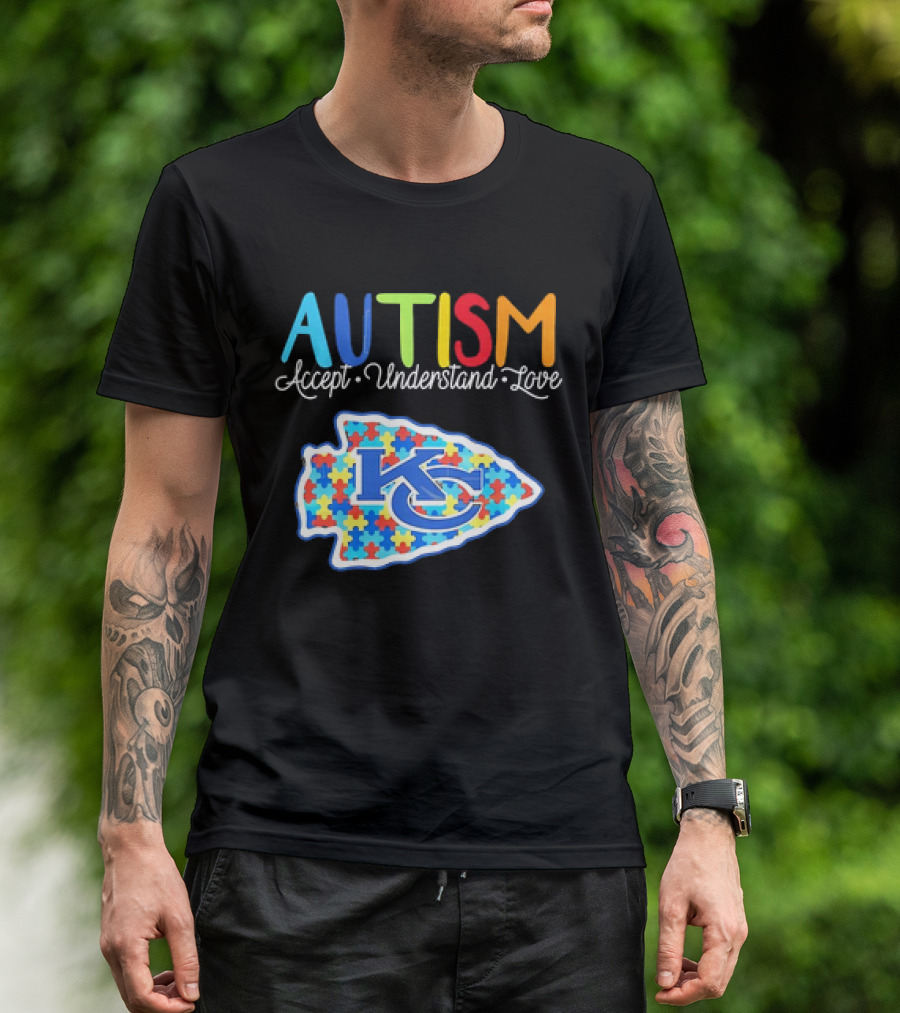 Kansas City Chiefs Autism Accept Understand Love Puzzle T-Shirt