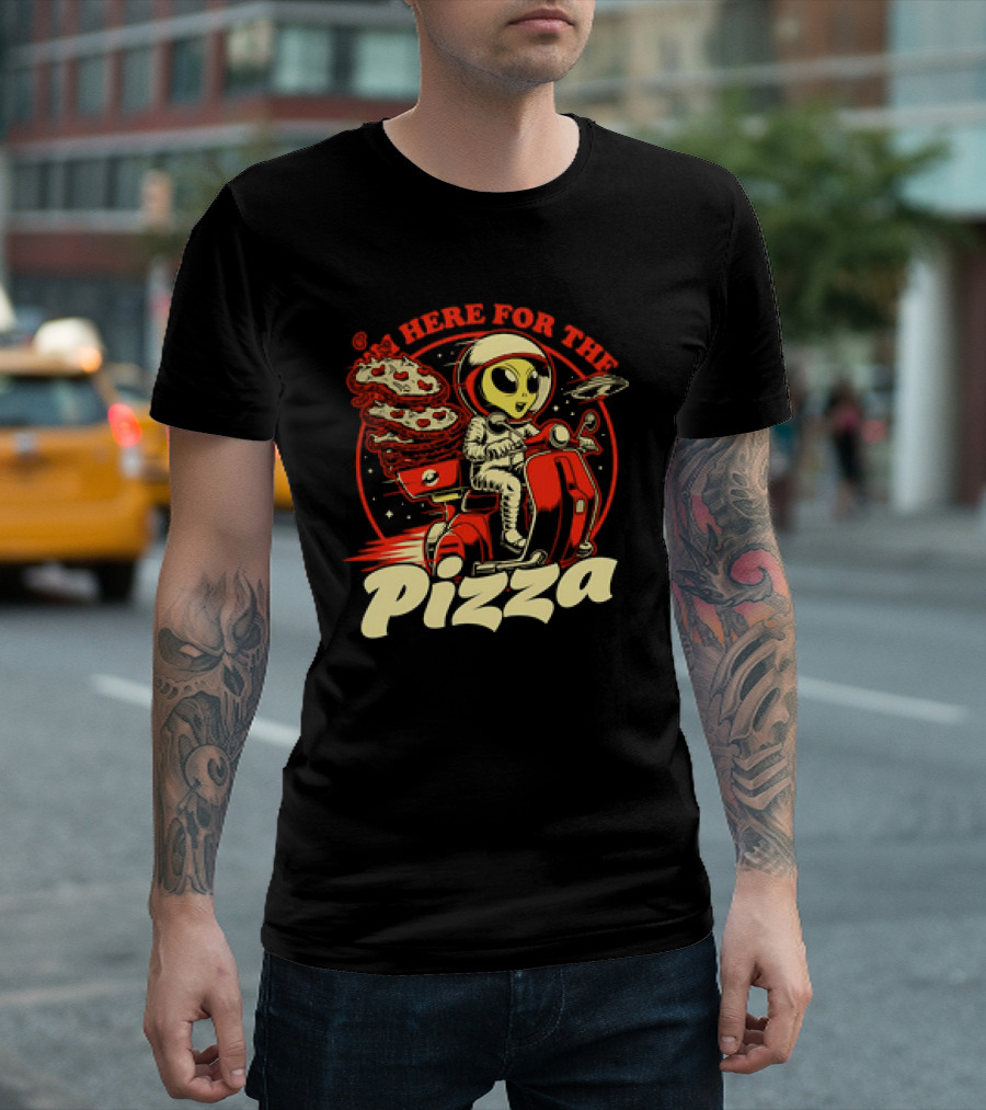 Space Pizza Delivery Alien Riding Scooter I'm Here for the Pizza T-Shirt