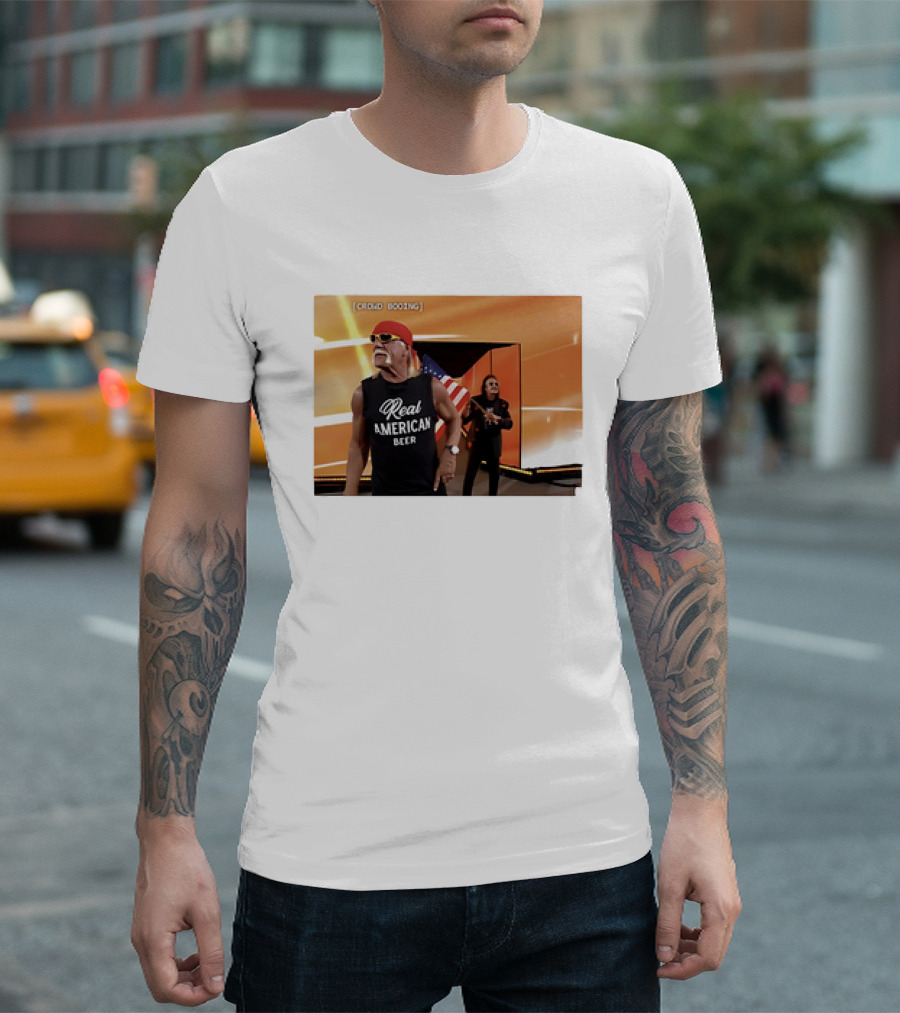 CROWD BOOING REAL AMERICAN BEER WWE HULK HOGAN T-Shirt