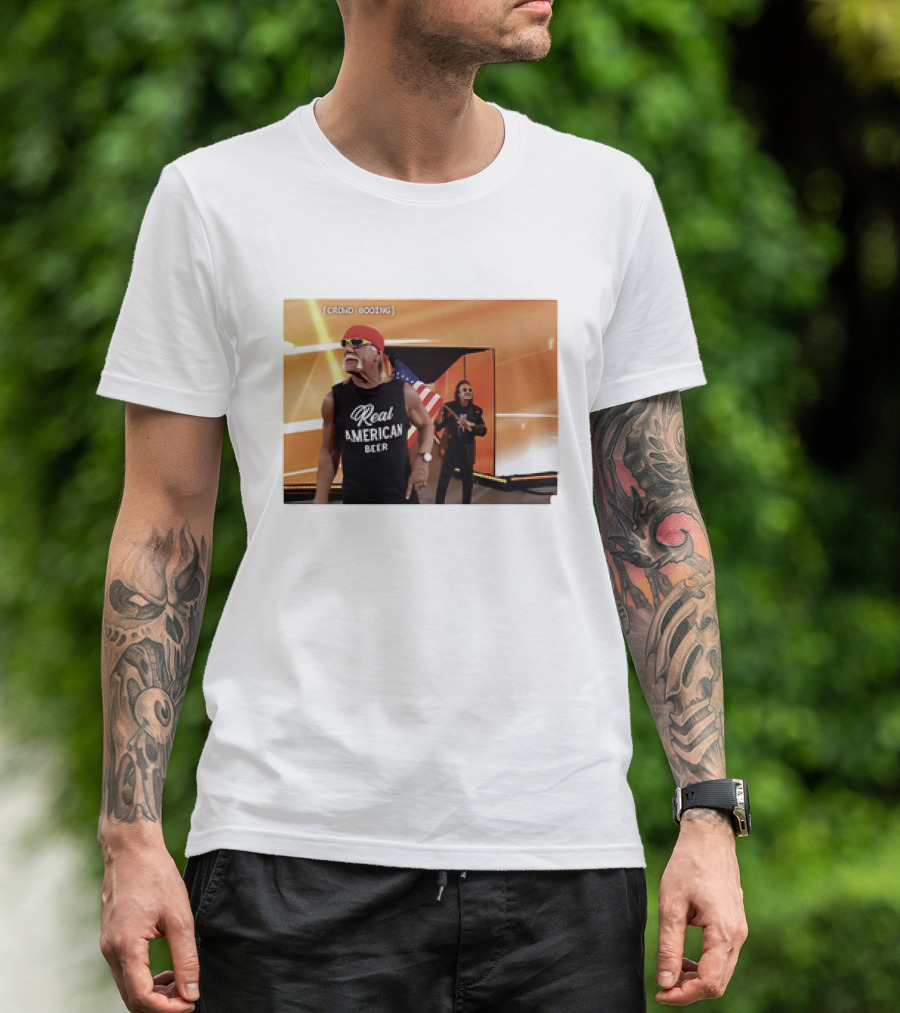 CROWD BOOING REAL AMERICAN BEER WWE HULK HOGAN T-Shirt