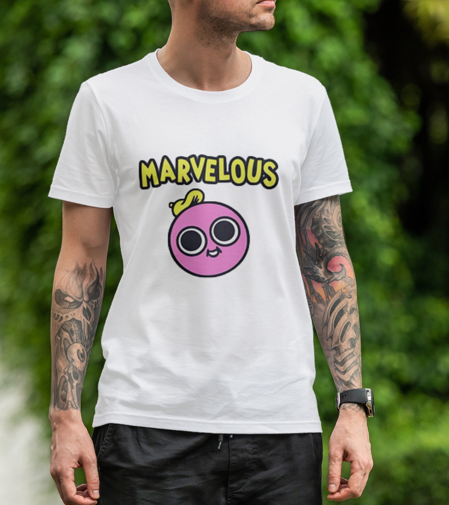 MARVELOUS Cute Pink Smiley Face With Large Eyes And Yellow Hair T-Shirt