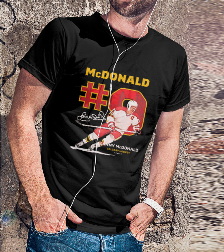 Lanny McDonald #9 Calgary Flames NHL Hockey Throwback Vintage Signature T-Shirt