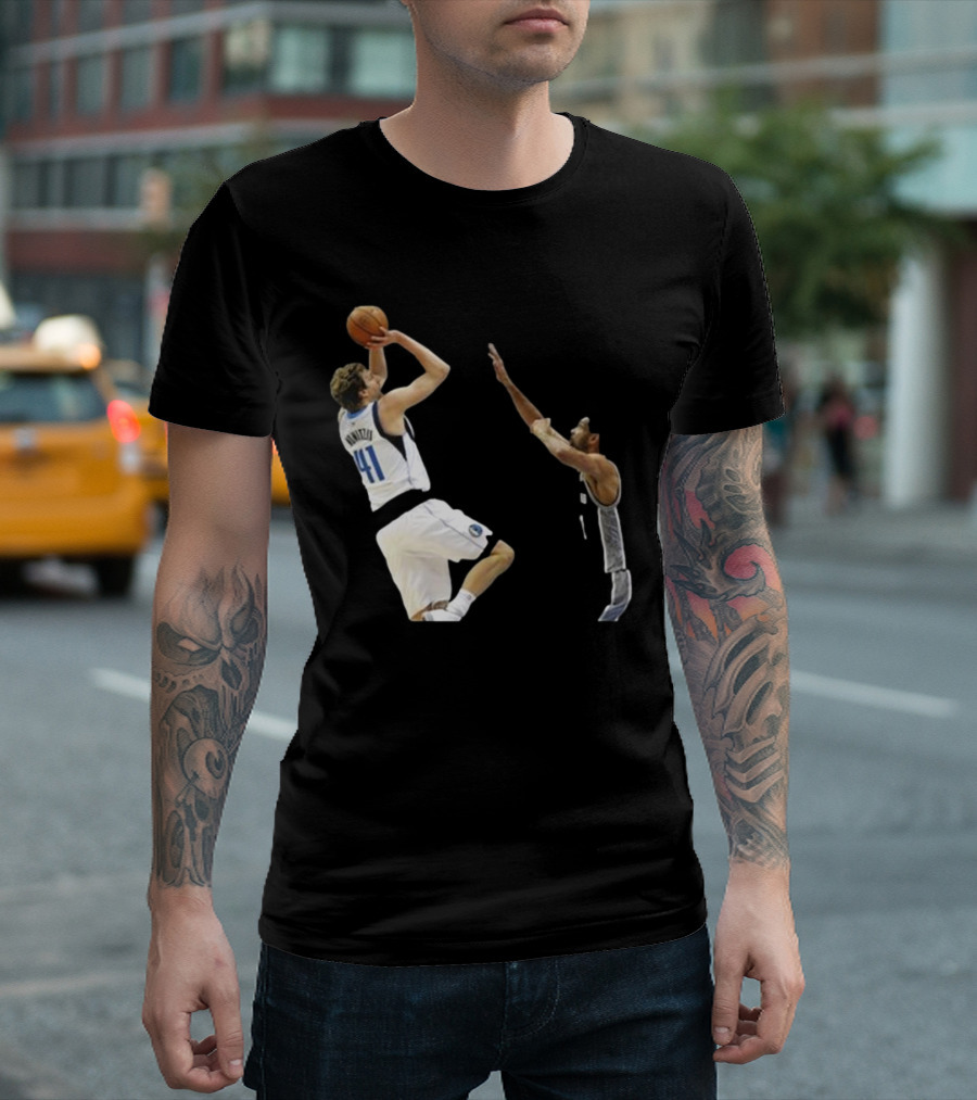 Dirk Nowitzki Fadeaway Jumper Over Tim Duncan NBA Iconic Moment T-Shirt