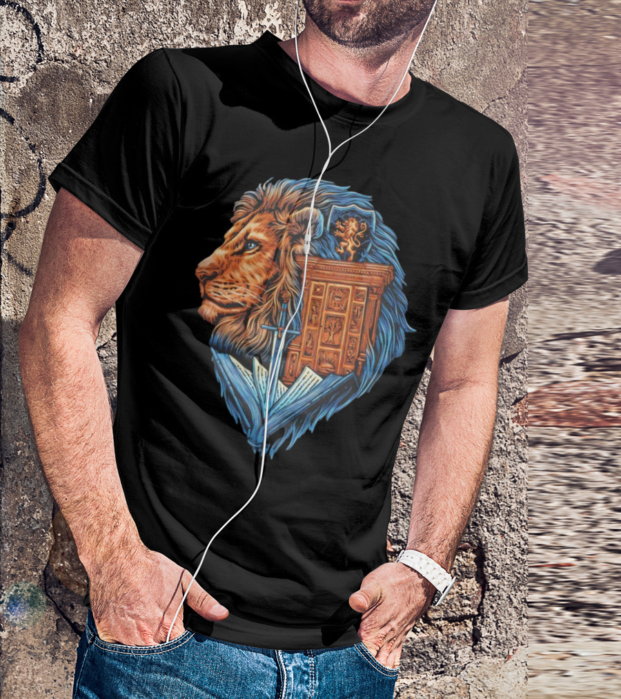 C.S. Lewis’ The Chronicles Of Narnia The Lion The Witch And The Wardrobe Love And Fantasy T-Shirt