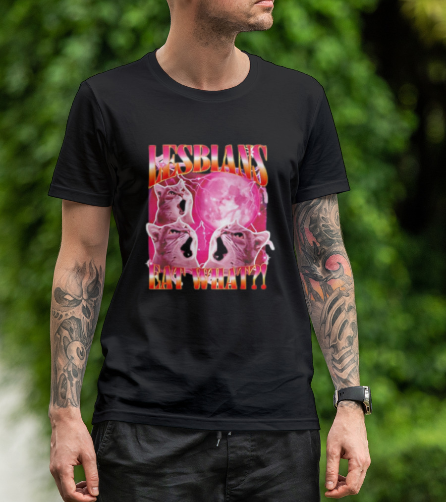 Cat Lesbians Eat What Graphic T-Shirt