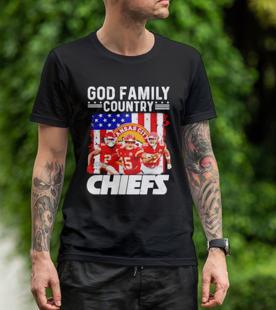 God Family Country Kansas City Chiefs Signatures T-Shirt