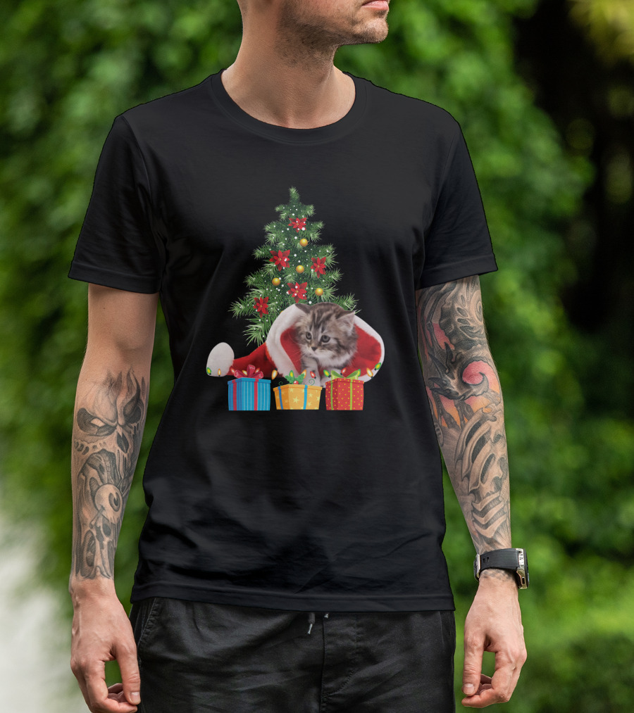 Maine Coon Cat Lover Christmas Santa Hat Tree Gifts T-Shirt