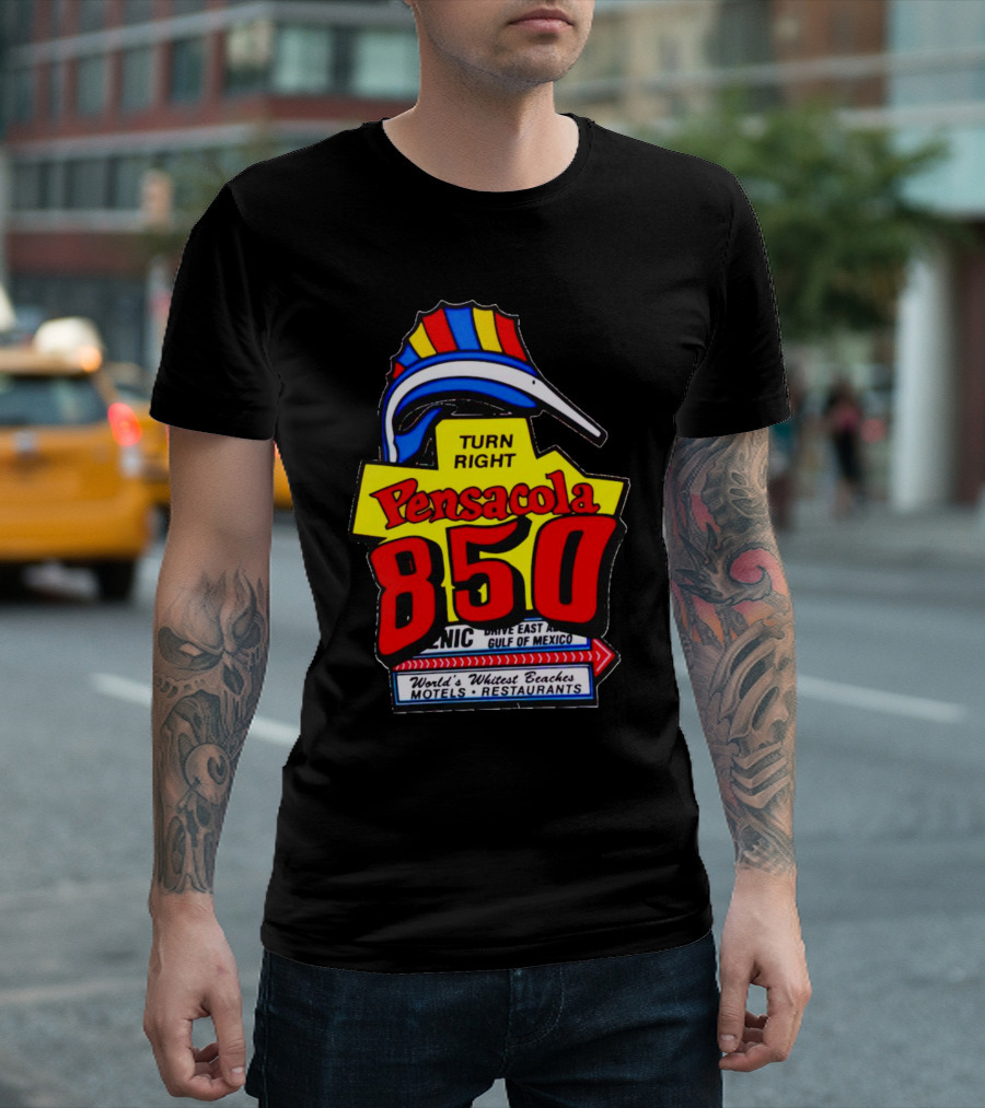 Turn Right Pensacola 850 Dive East Gulf of Mexico World's Whitest Beaches Motels Restaurants T-Shirt