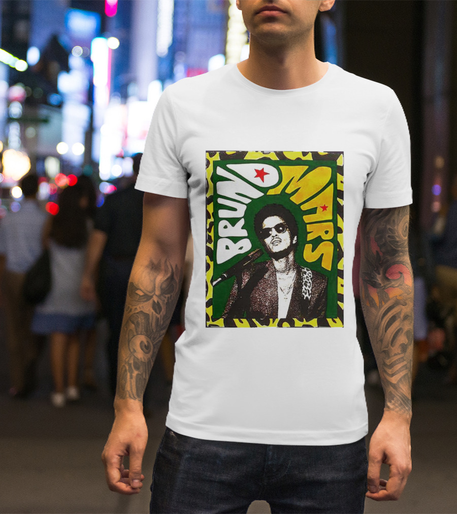 Bruno Mars Retro Style Portrait With Microphone And Stars T-Shirt