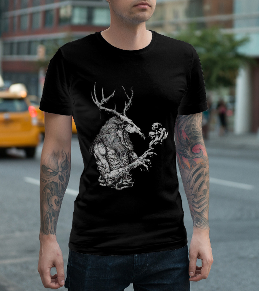 Wendigo Antlered Skull Creature Grasping Skulls T-Shirt