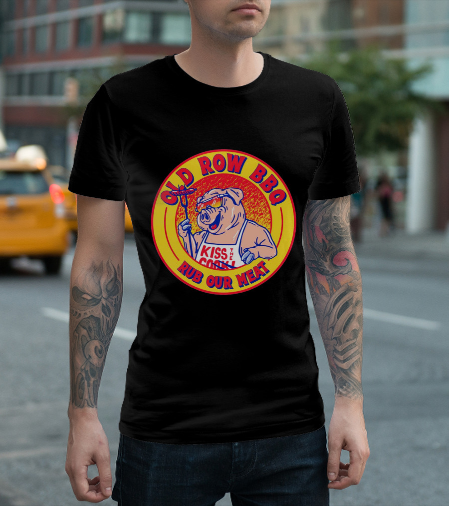 OLD ROW BBQ Rub Our Meat Kiss The Cook Pig Apron T-Shirt