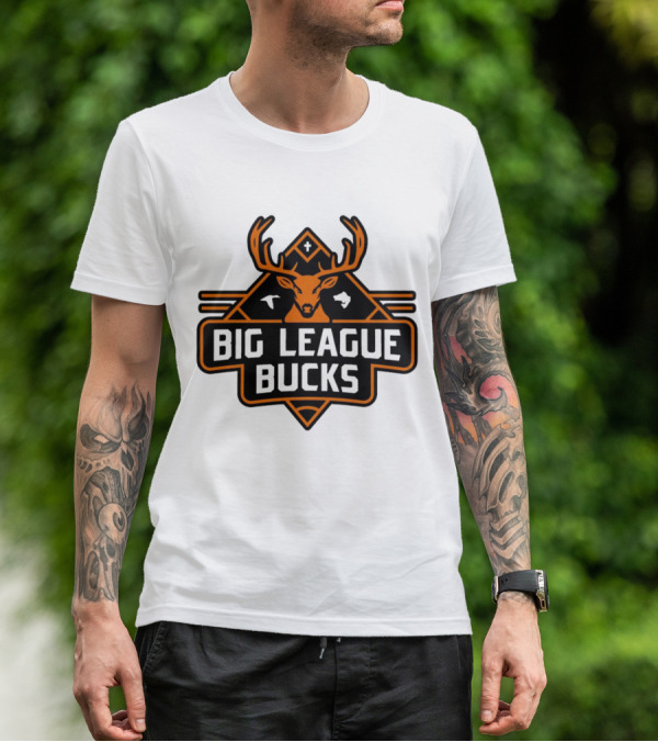 Big League Bucks Deer Antlers Hunting Badge Emblem T-Shirt