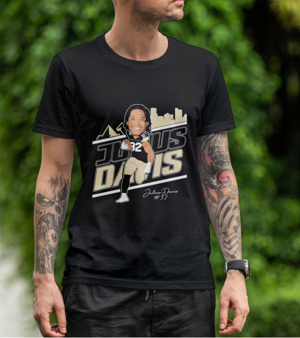 Julius Davis 32 Montana State Bobcats Football Player Skyline Signature T-Shirt