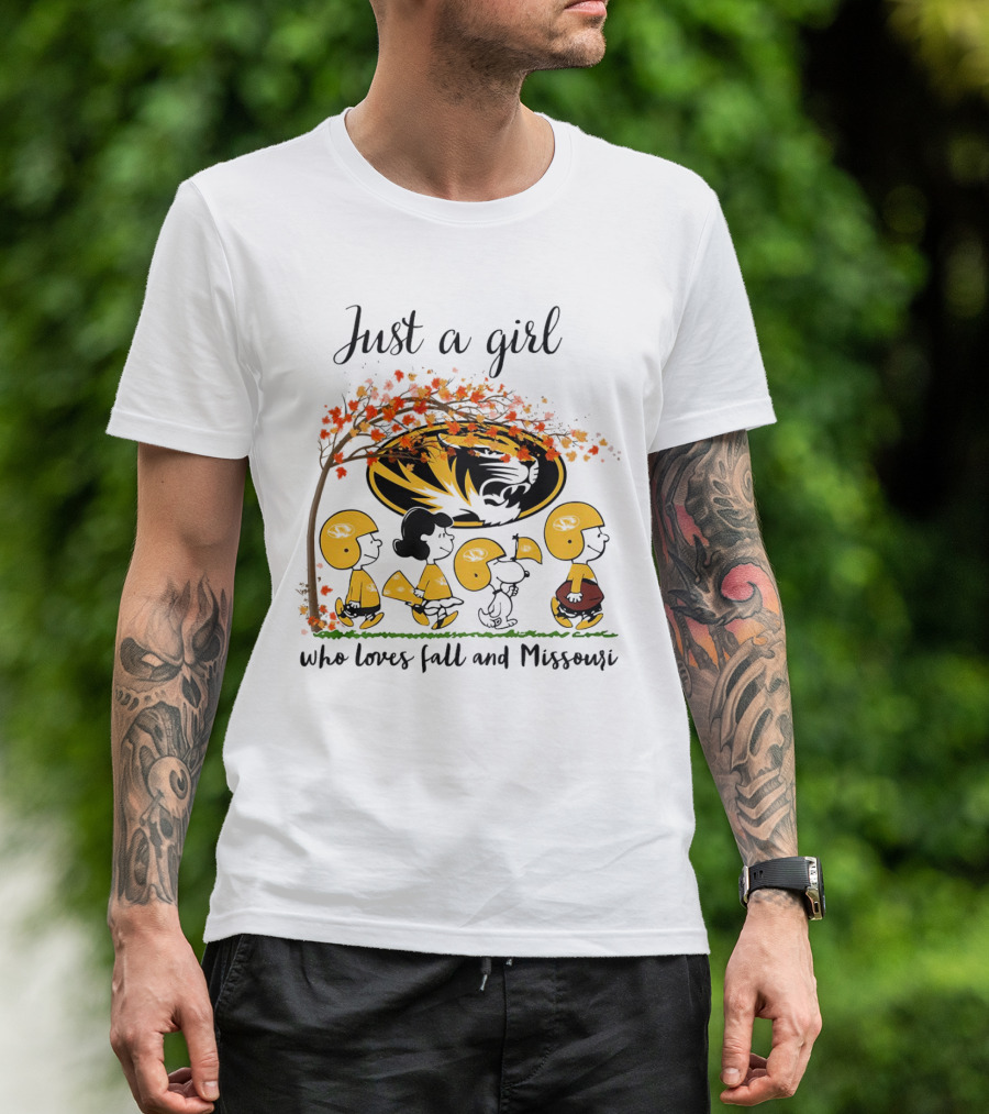Just A Girl Who Loves Fall And Missouri Peanuts Cartoon Halloween Football Tiger Leaves T-Shirt