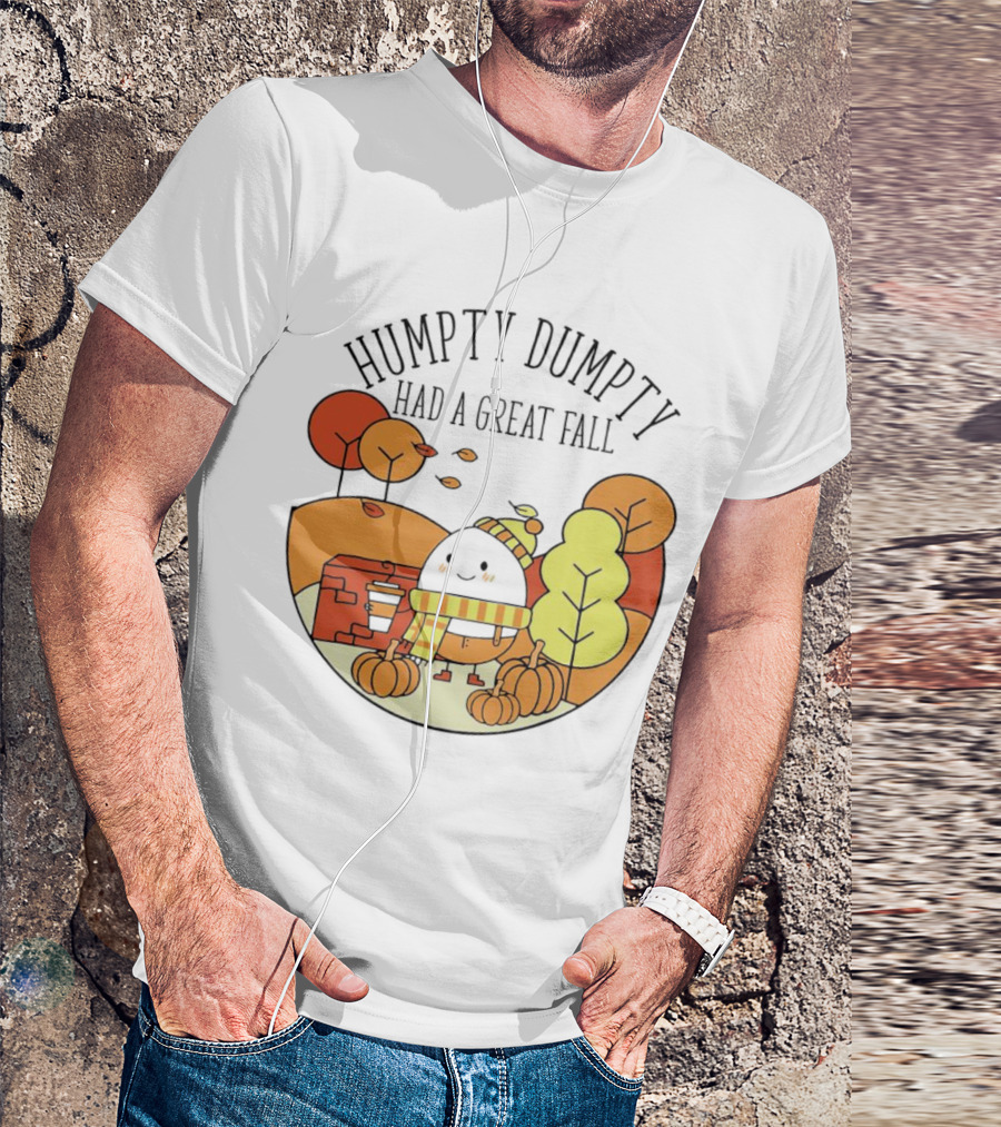 Humpty Dumpty Had A Great Fall Autumn Leaves Pumpkin Scarf Cafe Scene T-Shirt