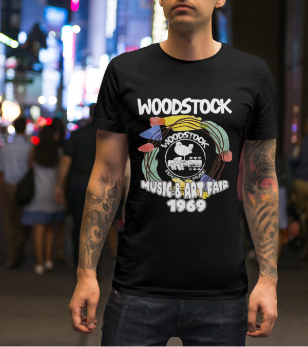WOODSTOCK Music And Art Fair 1969 Peace And Music T-Shirt