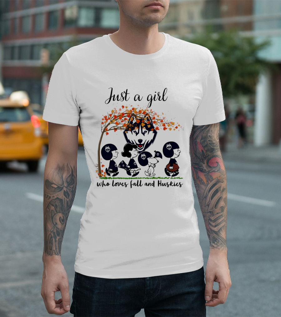 Just A Girl Who Loves Fall And Huskies Peanuts Cartoon T-Shirt