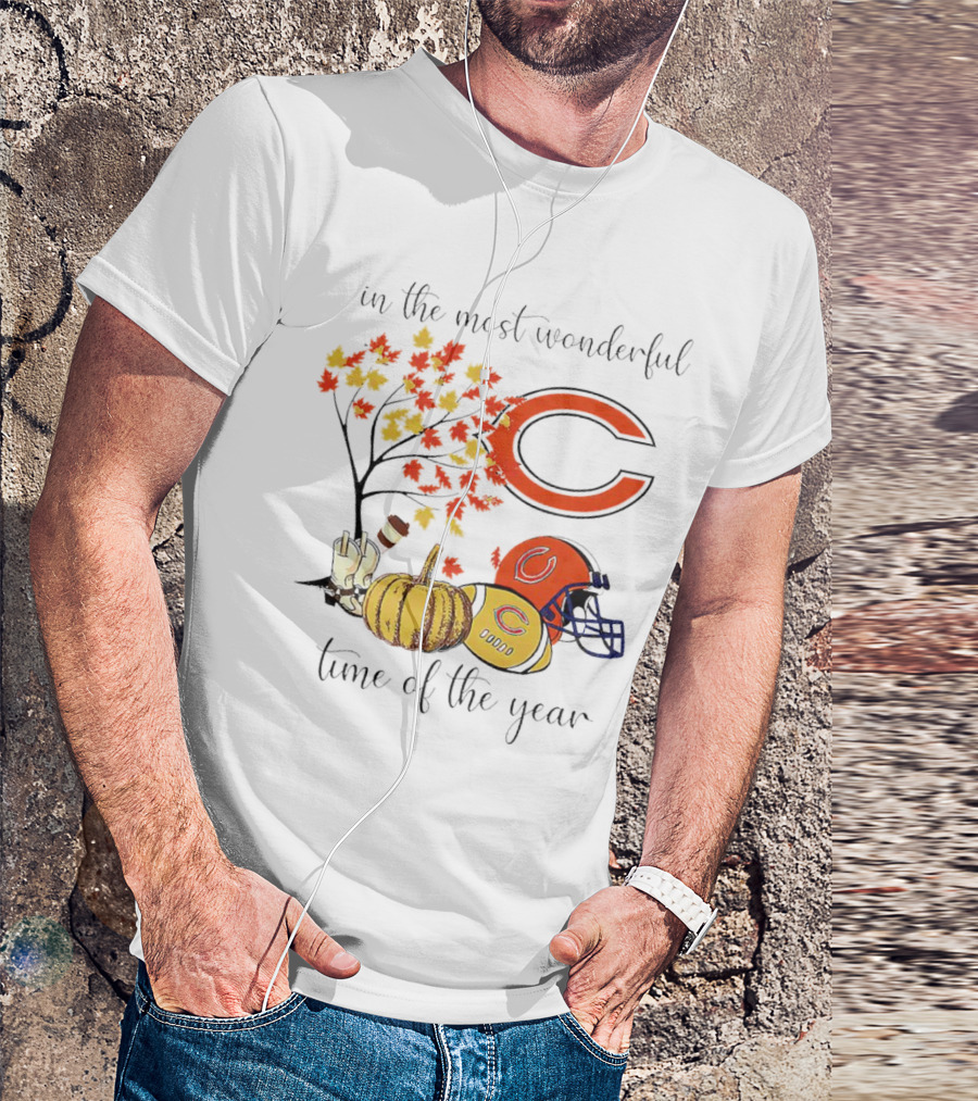 In The Most Wonderful Time Of The Year Chicago Bears Thanksgiving Helmets And Autumn Leaves T-Shirt