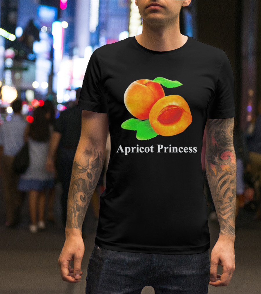 Apricot Princess Fruit Illustration With Leaf Detailing T-Shirt