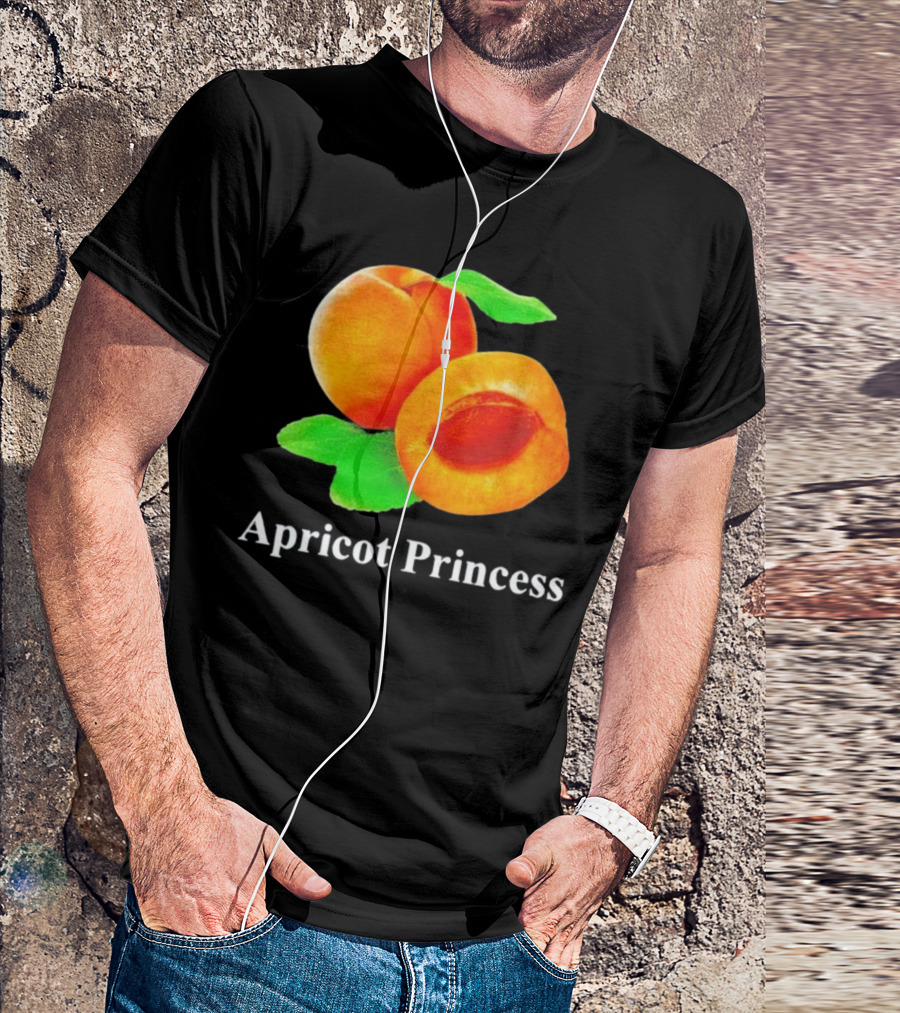 Apricot Princess Fruit Illustration With Leaf Detailing T-Shirt