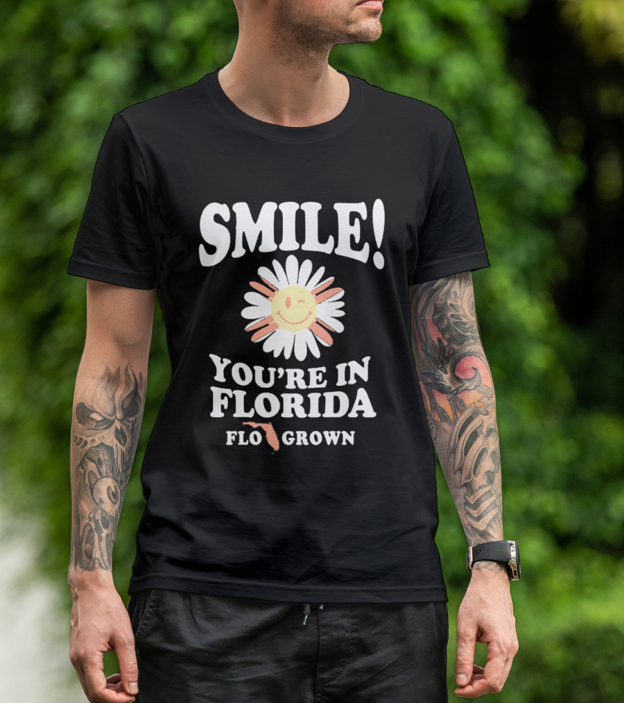 Smile You’re In Florida Flo Grown Daisy Map Fun T-Shirt