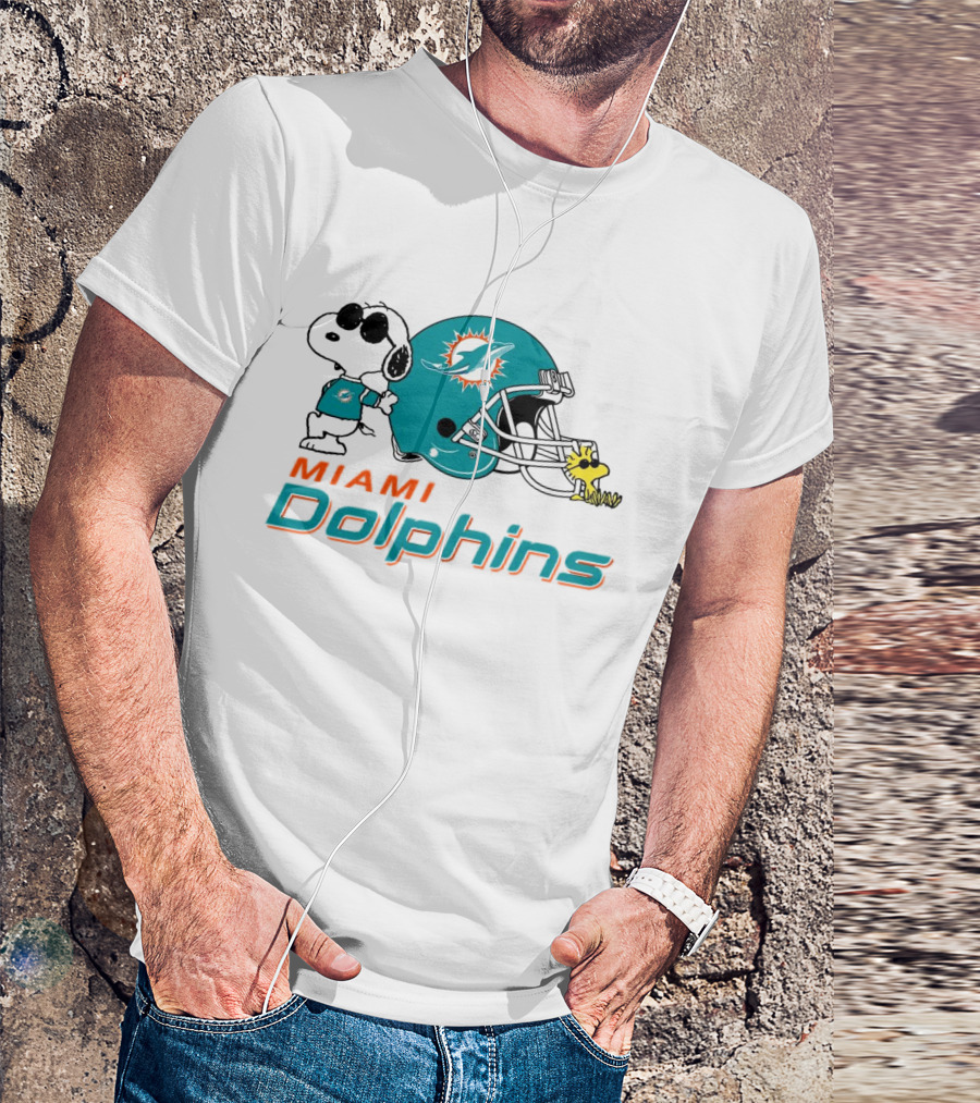 Miami Dolphins Snoopy And Woodstock Football Helmet T-Shirt