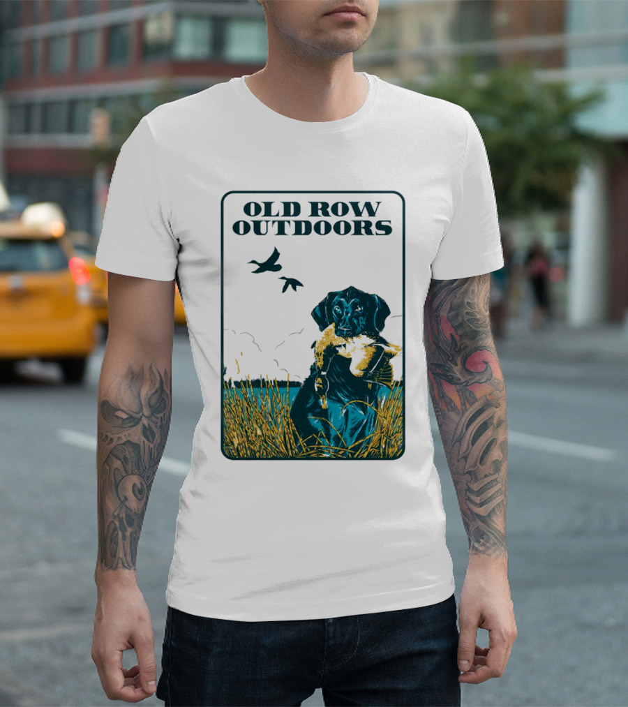 Old Row Outdoors Retriever Duck Hunting Scene T-Shirt