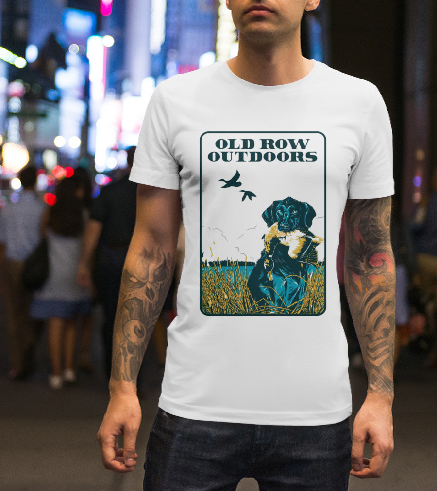Old Row Outdoors Retriever Duck Hunting Scene T-Shirt