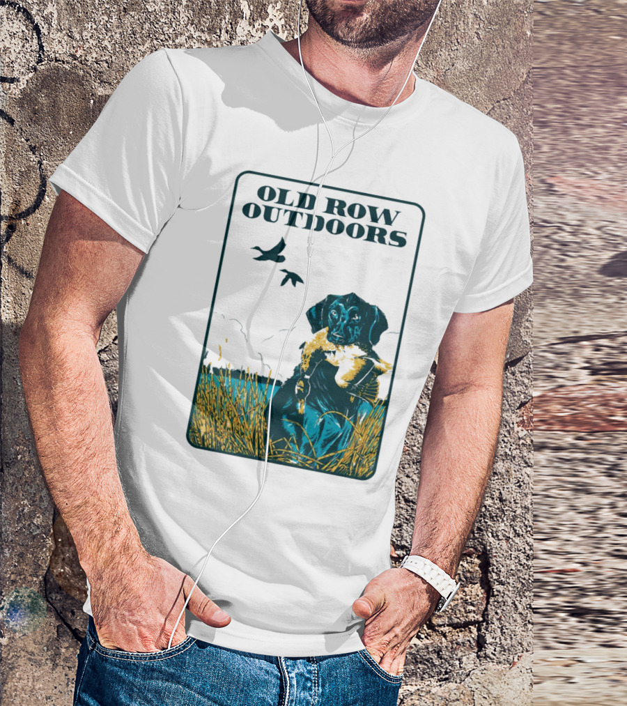 Old Row Outdoors Retriever Duck Hunting Scene T-Shirt
