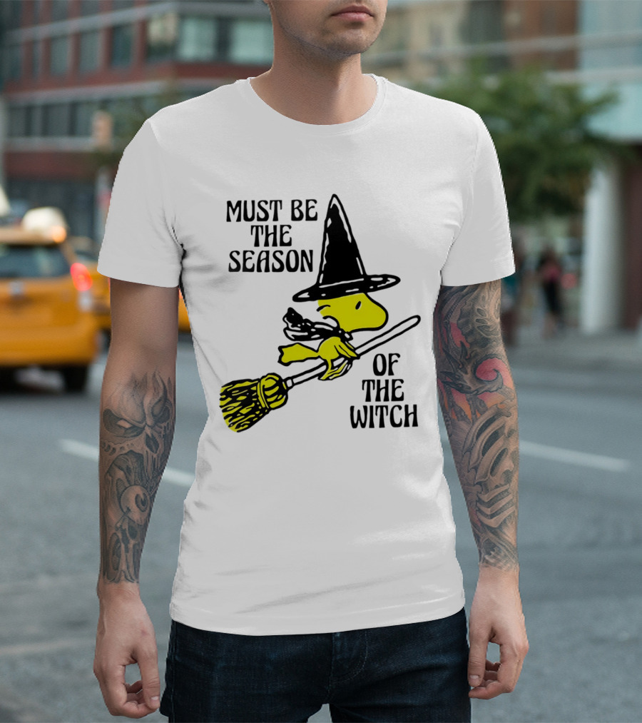 Must Be the Season of the Witch Halloween Woodstock Peanuts Broomstick T-Shirt