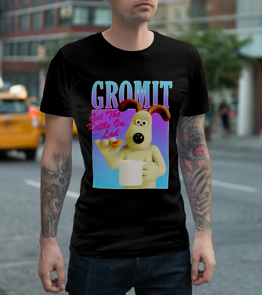 Gromit Get The Kettle On Lad With Tea And Biscuit T-Shirt