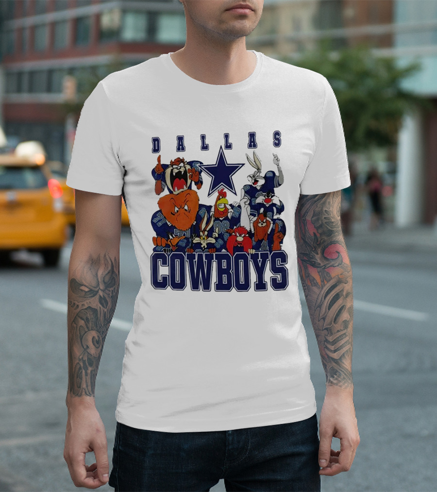 Dallas Cowboys Looney Tunes Characters NFL Football Team Fan T-Shirt