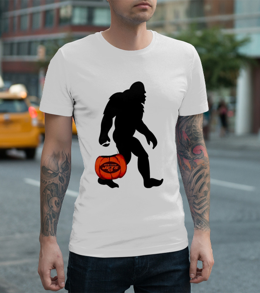 New York Jets Bigfoot Halloween Pumpkin T-Shirt