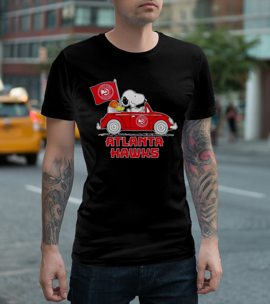 Atlanta Hawks Basketball Snoopy Dog Driving Car Peanuts Sports Team Fan T-Shirt