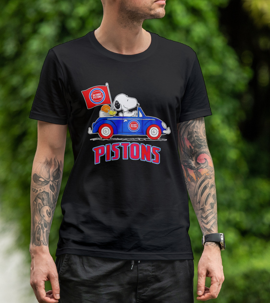 Detroit Pistons Basketball Snoopy Driving Car With Flag T-Shirt