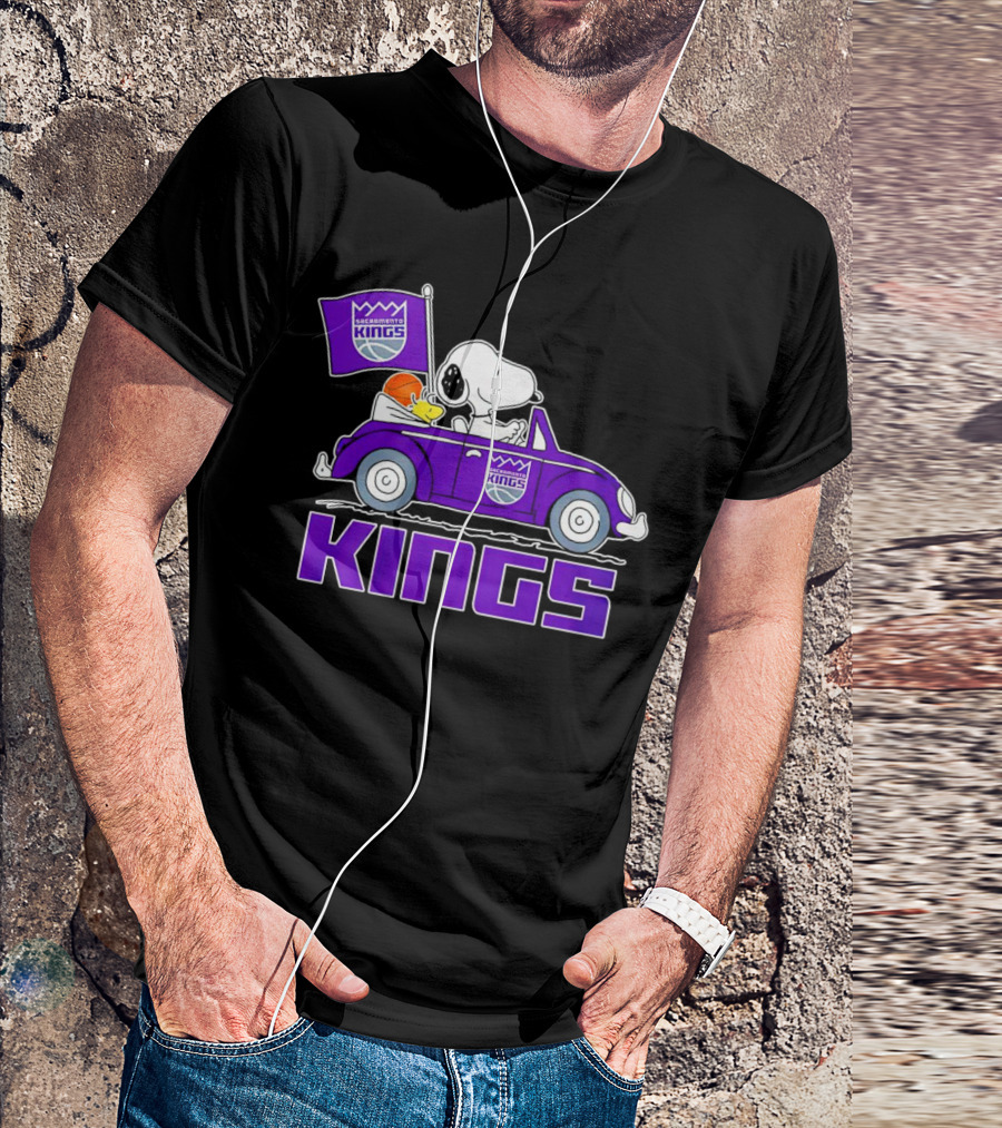 Sacramento Kings Snoopy Dog Driving Car With Flag And Basketball T-Shirt