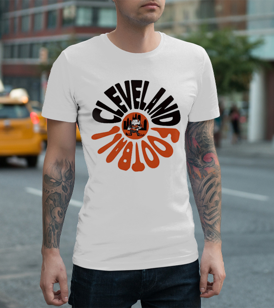Cleveland Browns Football Retro Logo with Elf and Skyline T-Shirt
