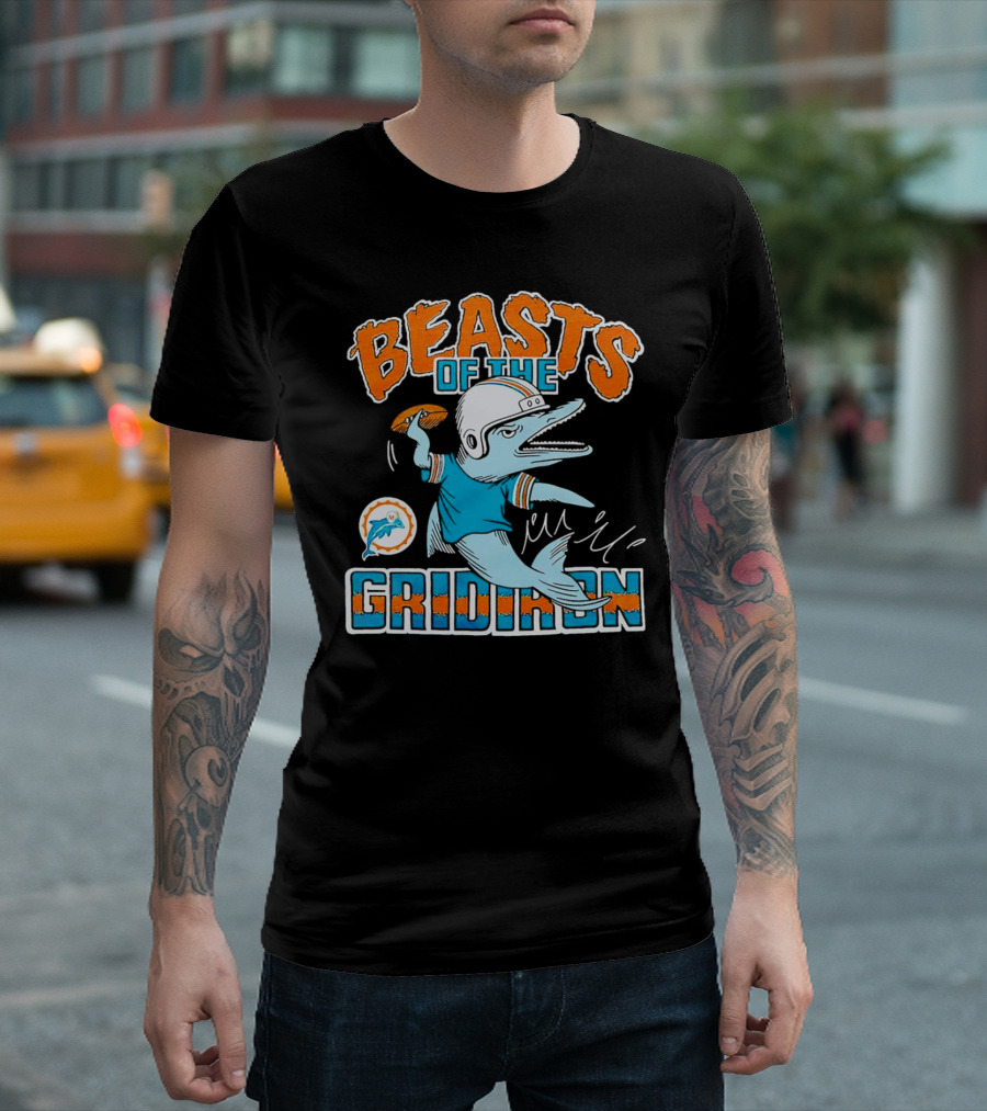 Miami Dolphins Beasts Of The Gridiron Football Dolphin Throwing Pass T-Shirt