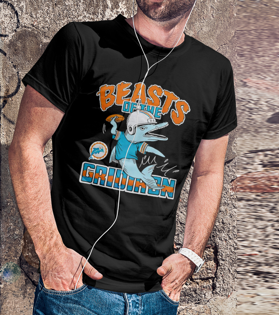 Miami Dolphins Beasts Of The Gridiron Football Dolphin Throwing Pass T-Shirt