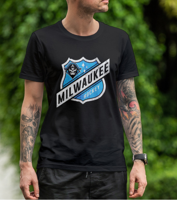 Milwaukee Hockey Admirals Badge Skull T-Shirt